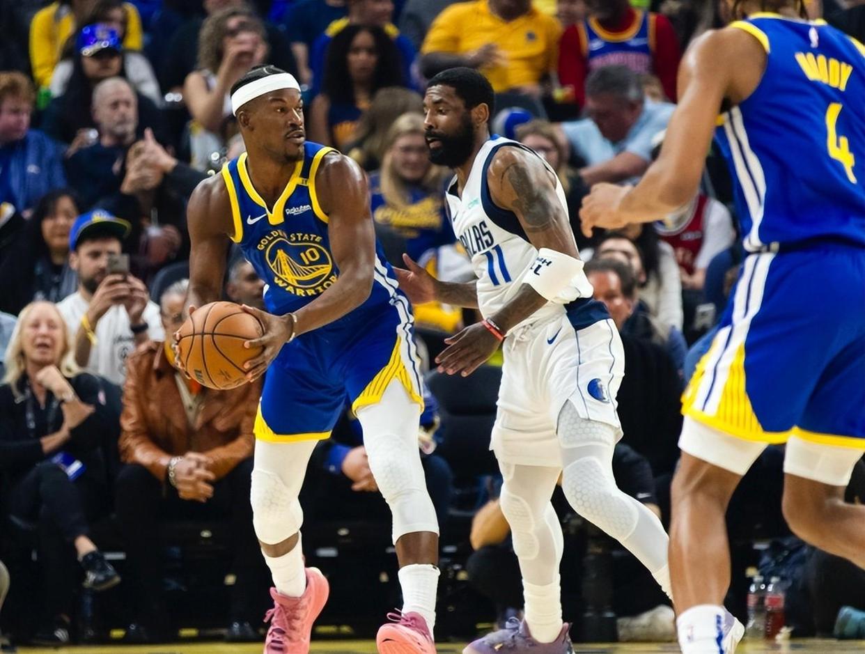 开云体育中国官网 库里重返赛场,险胜首场状态出色,独行侠观众沸腾!