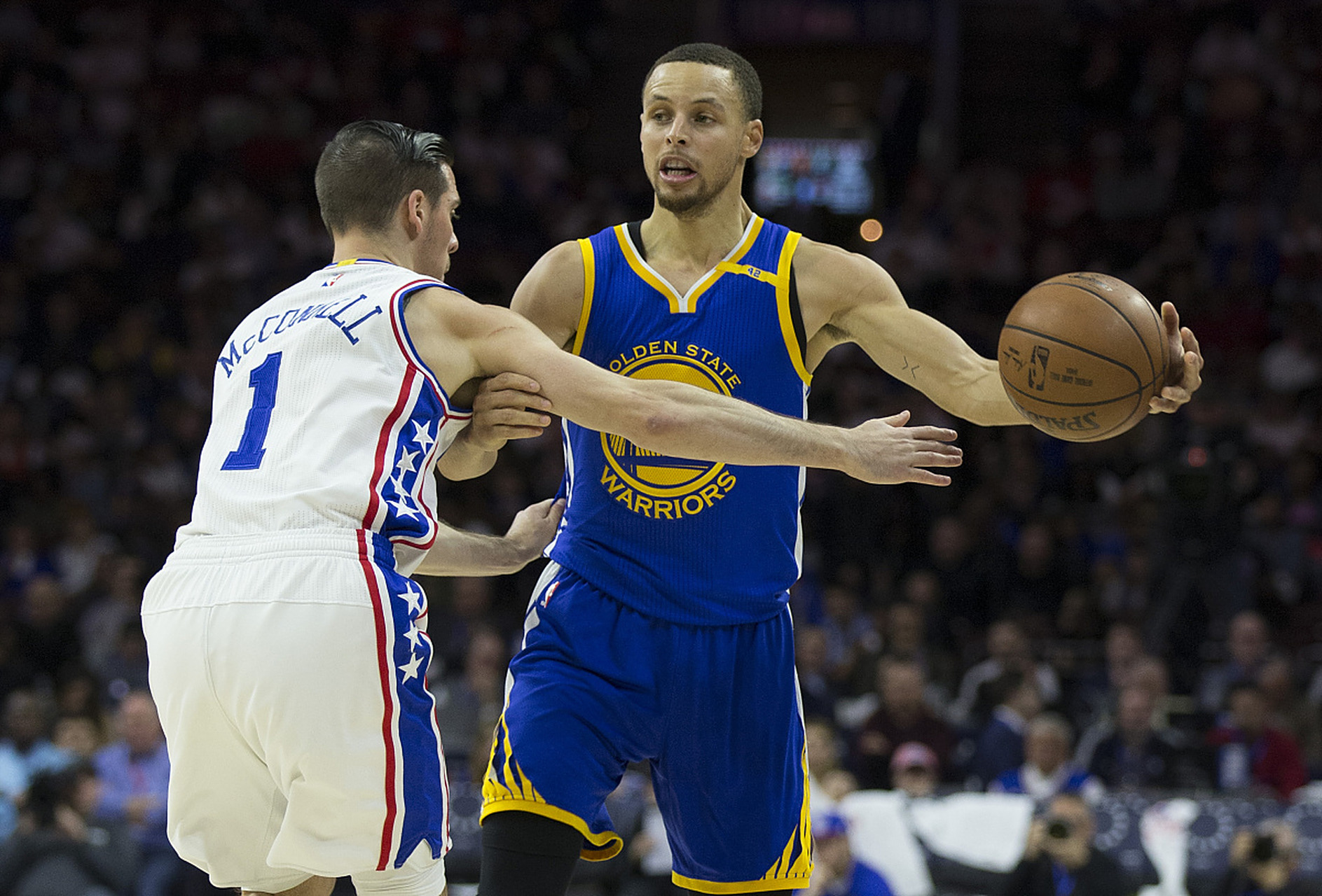 开云中国官网安全入口出色发挥首场状态出色，中国队观众沸腾！，库里重返赛场全场沸腾不已的简单介绍